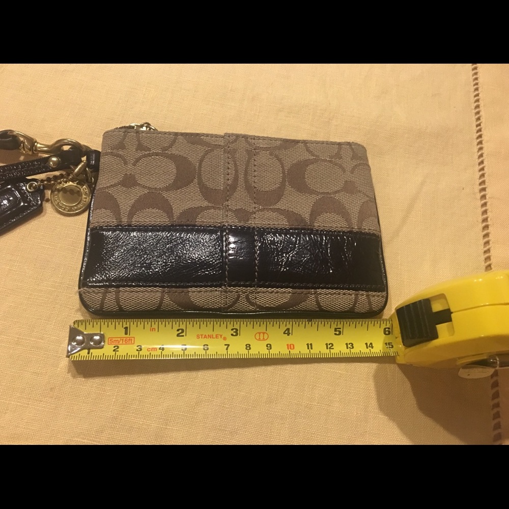 Authentic COACH Wristlet